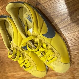 Nike Bright Yellow Sneakers with Dark Gray Swoosh- new